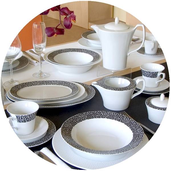 serwis obiadowy 12/44 K244 Black & White VENUS BW