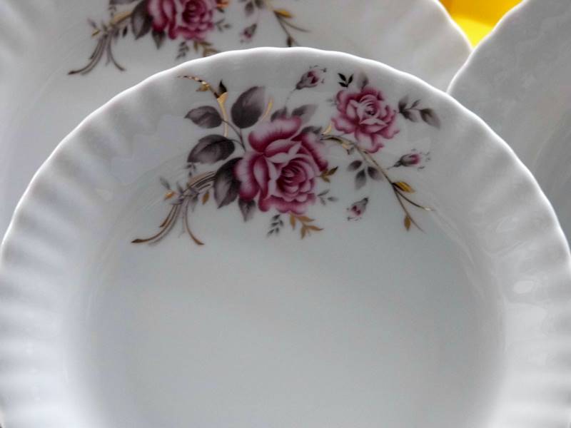 komplet talerzy 6/18 dek: 0283 IWONA