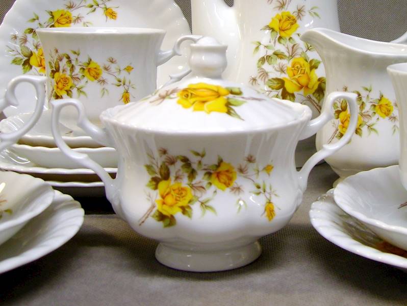 serwis do kawy 12/39 Golden Rose IWONA 1 rzut