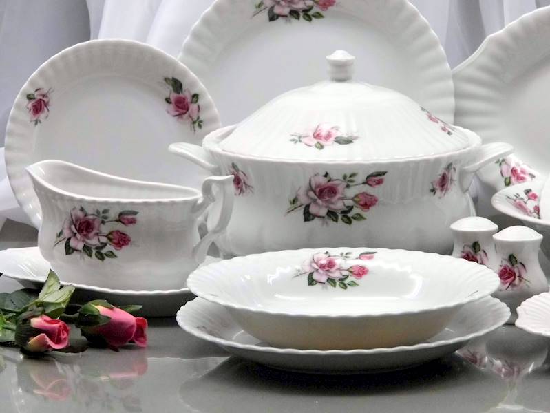 serwis obiadowy 12/45 dek: 873 Red Roses IWONA