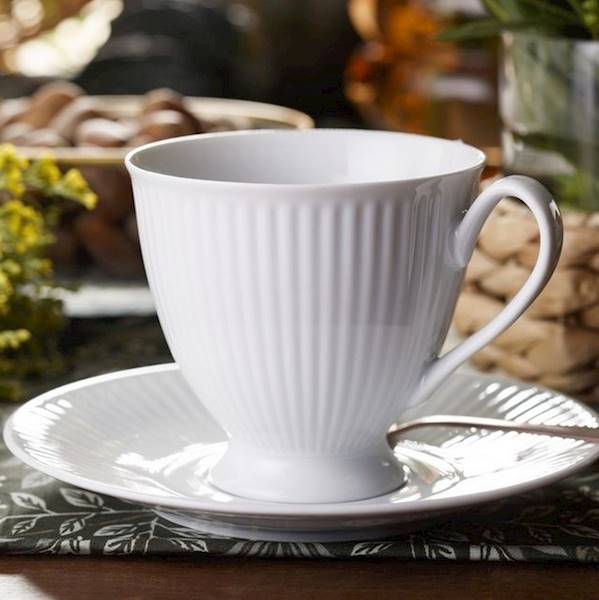 filiżanka 250 na nodze dek: C001 Biała DALIA