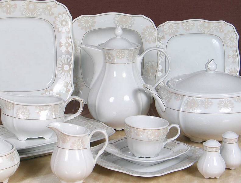 serwis obiadowy 12/44 dek: 0738 ROMANTICA