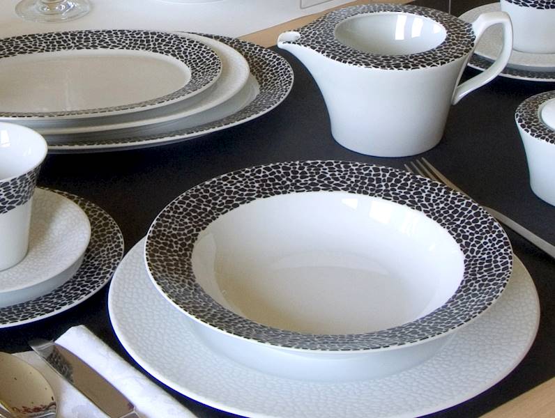 komplet talerzy 6/18 dek: K244 Black & White VENUS