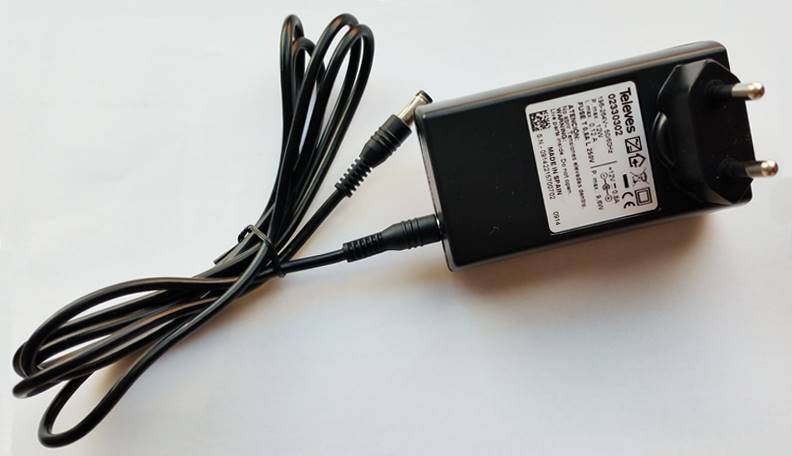 ZASILACZ MULTISWITCHY TELEVES 12V/0,8A 732101
