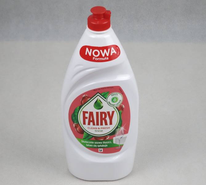 Płyn do mycia naczyń FAIRY 900ml 9Cena brutto za 1 sztukę)
