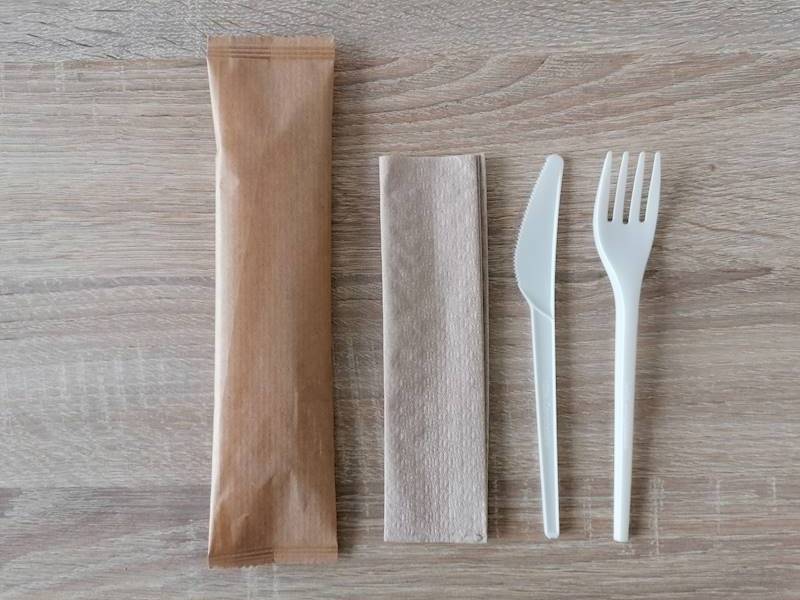 Konfekcja zestaw sztućców ECO CPLA BIAŁY WNS (cena brutto za 200 sztuk) Smart Pack