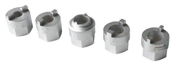 Nasadki do de/montażu gónej nakrętki amortyzatora