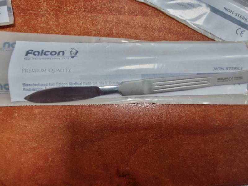 LANCET 55MM  Sklapel z uchwytem 