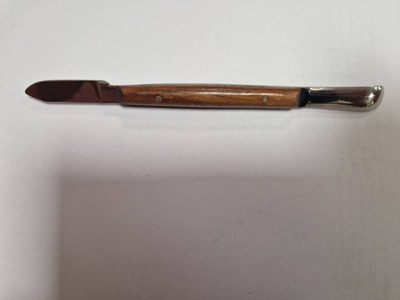 NÓŻyk DO WOSKU MAŁY