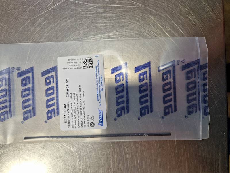 BRZESZCZOTY DO CIĘCIA METALU 