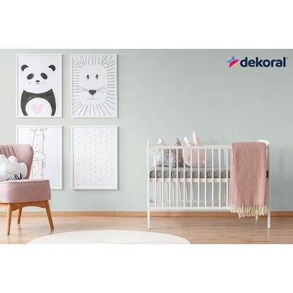 Emulsja Dekoral Moc Koloru lekko szary 2,5L