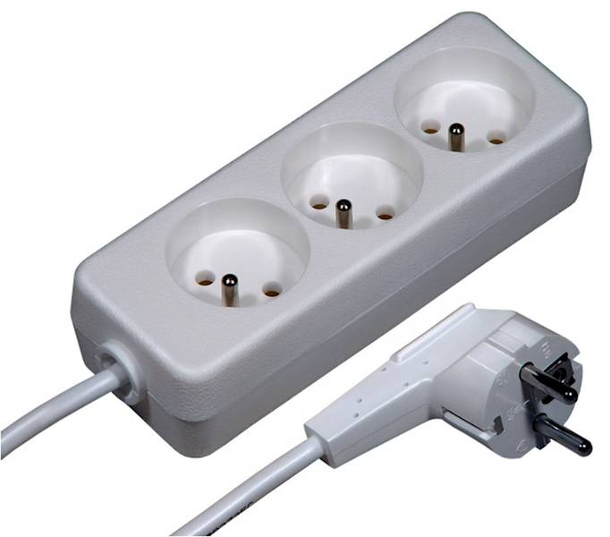 Przedłużacz domowy nierozbier.potrójny z/uz.5m