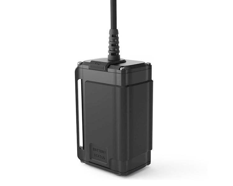 Akumulator latarki SILVA 4XT 7,4V      REGENERACJA