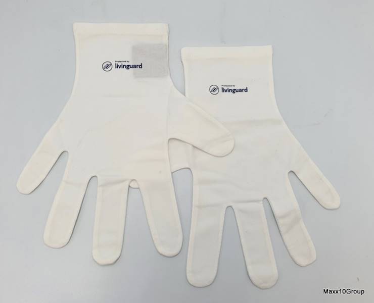 Rekawiczki materialowe damskie biale rozm. M/Women's white fabric gloves, size M