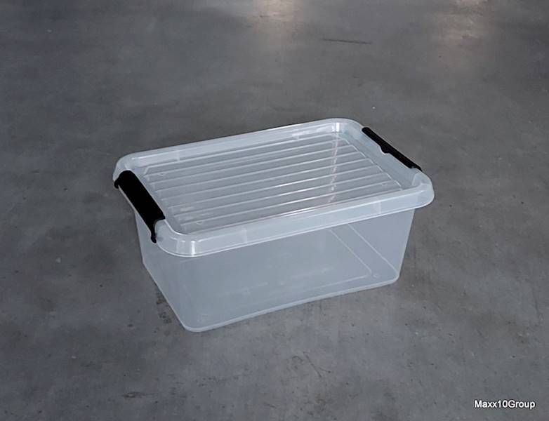 Pojemnik 4,5 l 29x20x12 cm z pokrywka z zamknieciem czarnym / 4.5 l container with black lid 2.gat