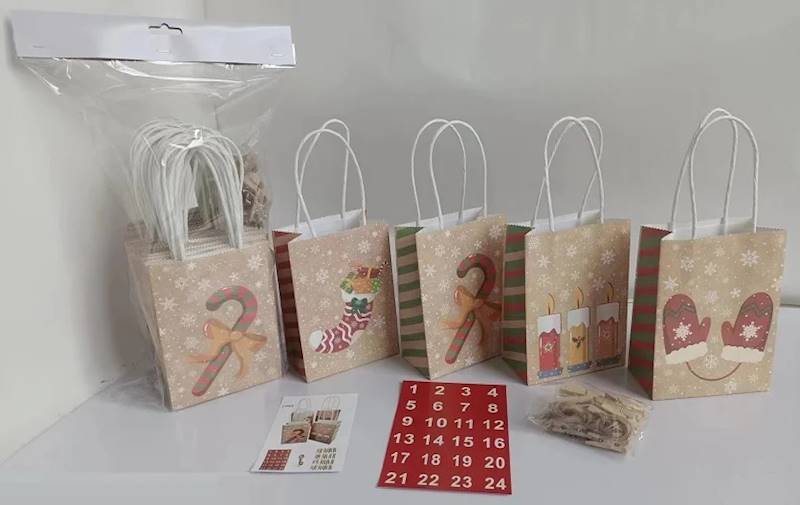 Torebki prezentowe + spinacze kpl - 24 szt TT12211 / Gift bags + paper clips set - 24 pcs