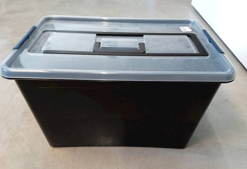 Pojemnik plastikowy czarny z pok. przez. + raczki z zam. mix 60 L 38x39x35 cm 2.GAT / Plastic container
