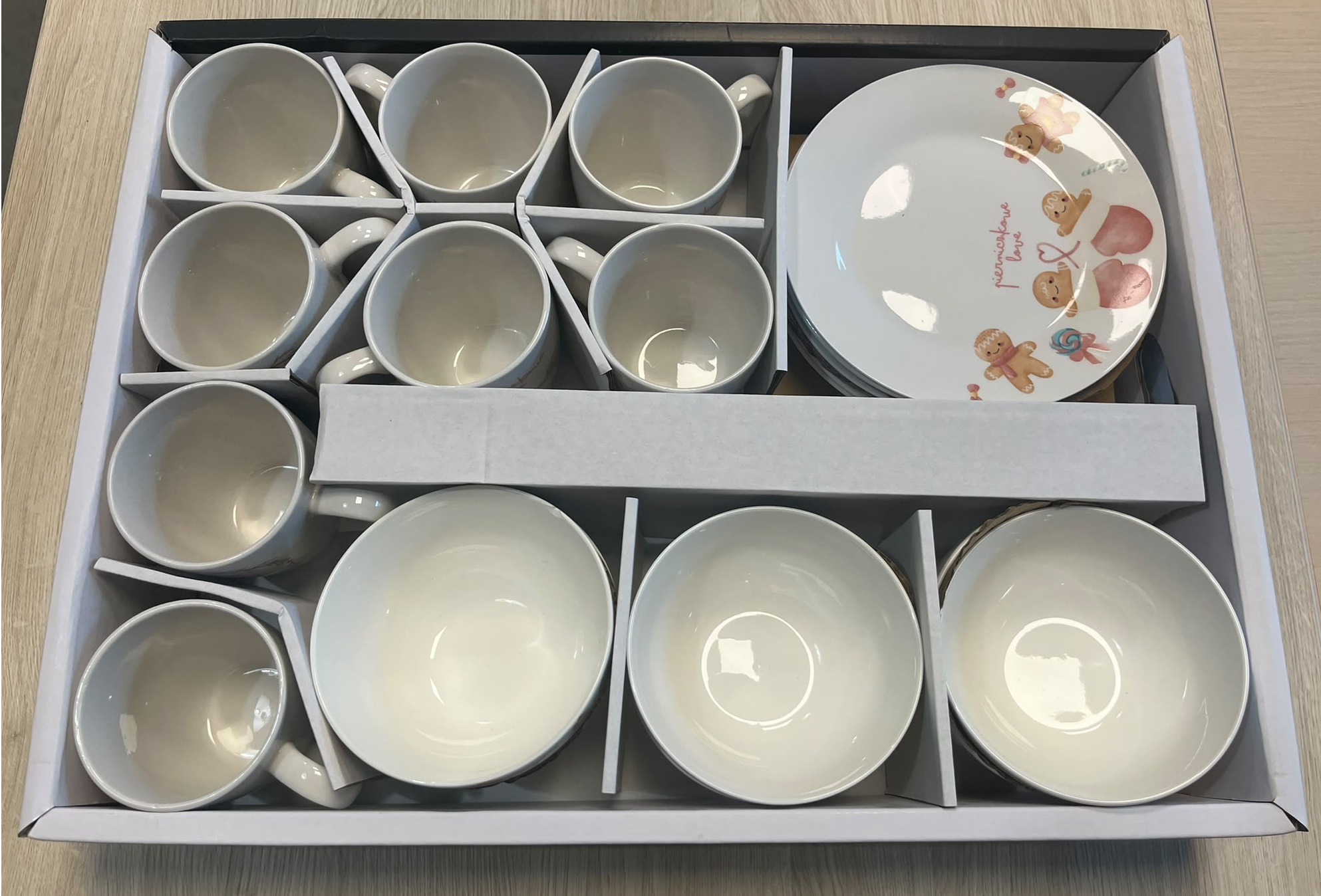 Porcelain 20 pcs mix lingte/Zastawa stolowa 20 szt mix