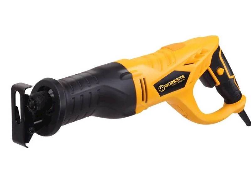 Piła szablasta 900W