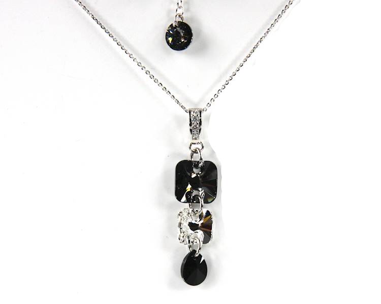 naszyjnik z kryształami Swarovski