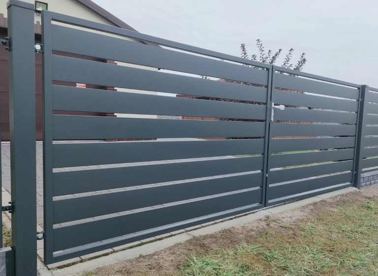 BRAMA PRO WALL140 4,0m/1,40m 7016 SŁ.10/3mm  2,30m