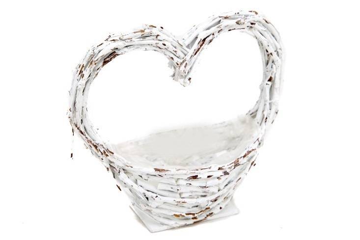 Kosz serce z winorośli