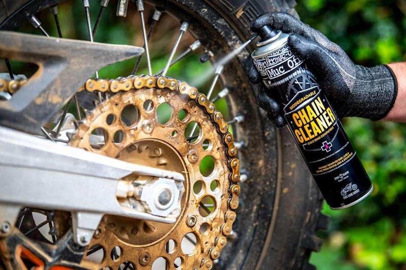 Muc-Off 650 Spray do czyszczenia łańcucha 400ml