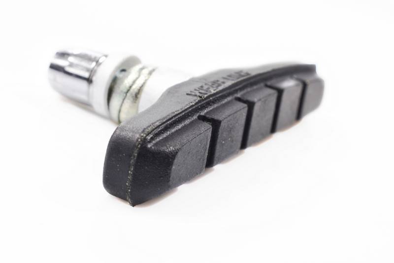 Klocki rowerowe hamulca v-brake z gwintem