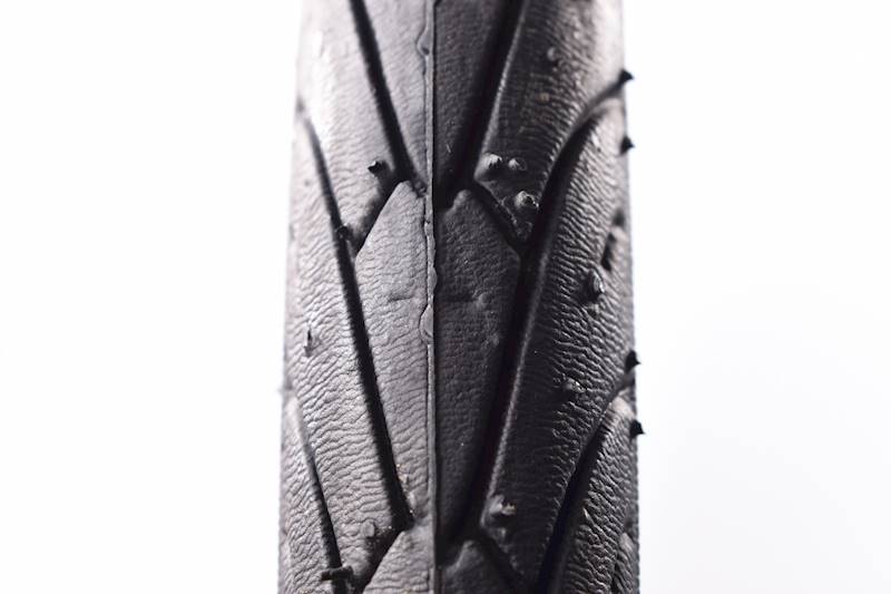 Opona rowerowa 700x38C (38-622)