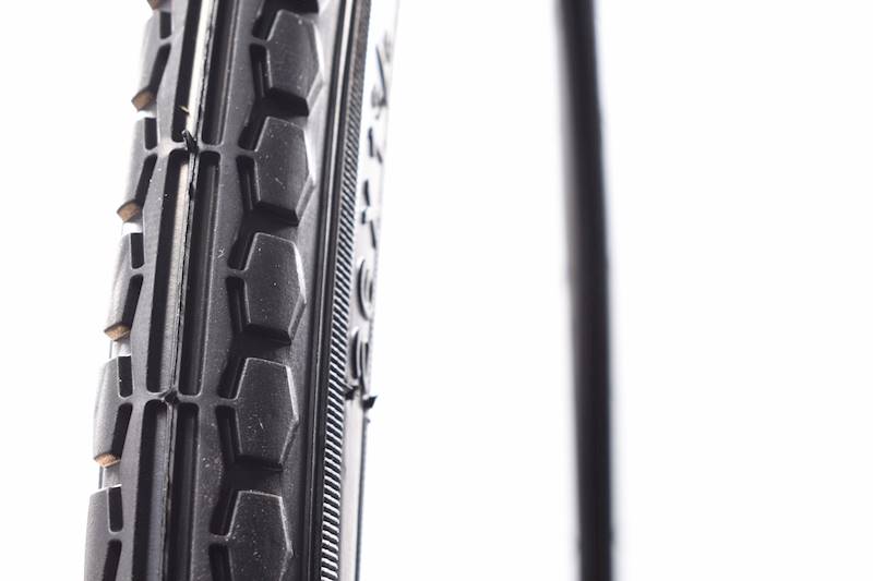 Opona rowerowa 26x1.3/8 (37-590)
