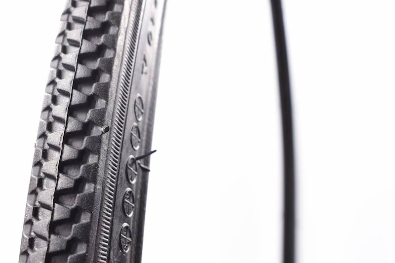 Opona rowerowa 27x1.1/4 (32-630)