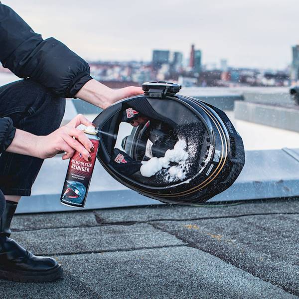 S100 Środek Do Czyszczenia Wnętrza Kasków 300 ml