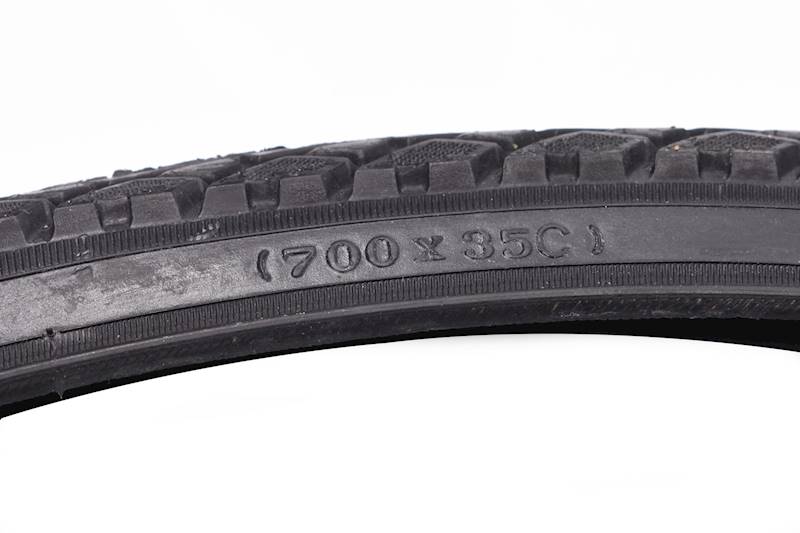 Opona rowerowa 700x35C (35-622)