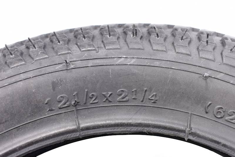 Opona rowerowa 12.1/2x2.1/4 (62-203)