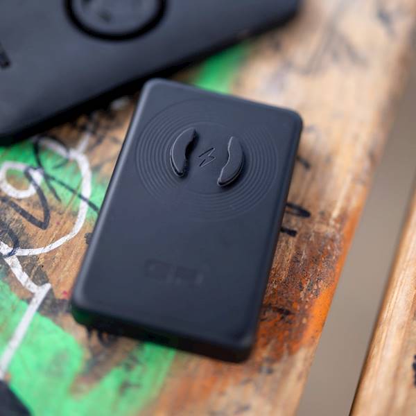 Sp Connect SPC+ powerbank ładowarka indukcyjna