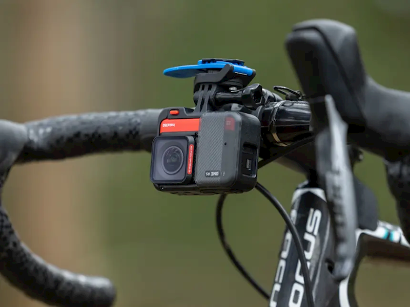 Adapter kam sportowej do mocowań na mostki rowerow