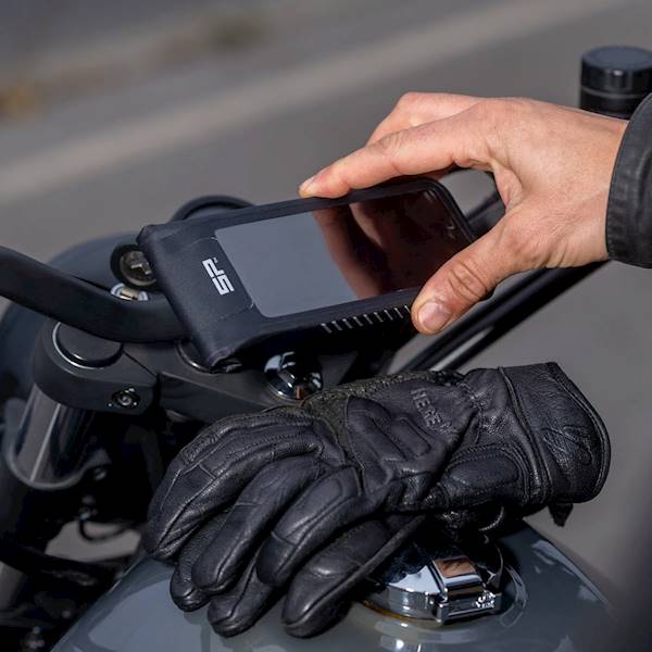 Sp Connect pokrowiec na telefon wodoodporny roz M