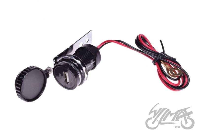 GNIAZDO ZAPALNICZKI USB + ZEGAR