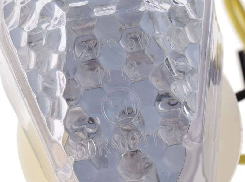 KIERUNKOWSKAZ BIAŁY KLOSZ LED DO SUZUKI