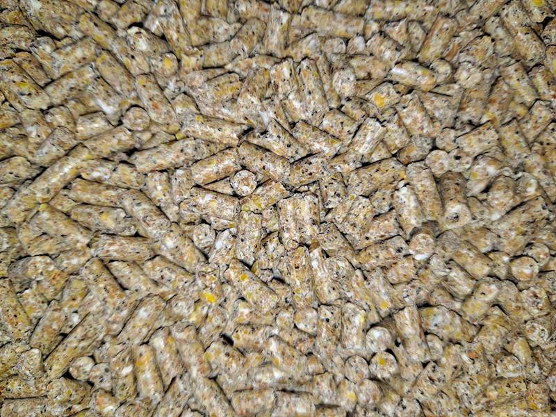 NIOSKA WIEJSKIE JAJKO  (worki a 25 kg x 40 szt)
