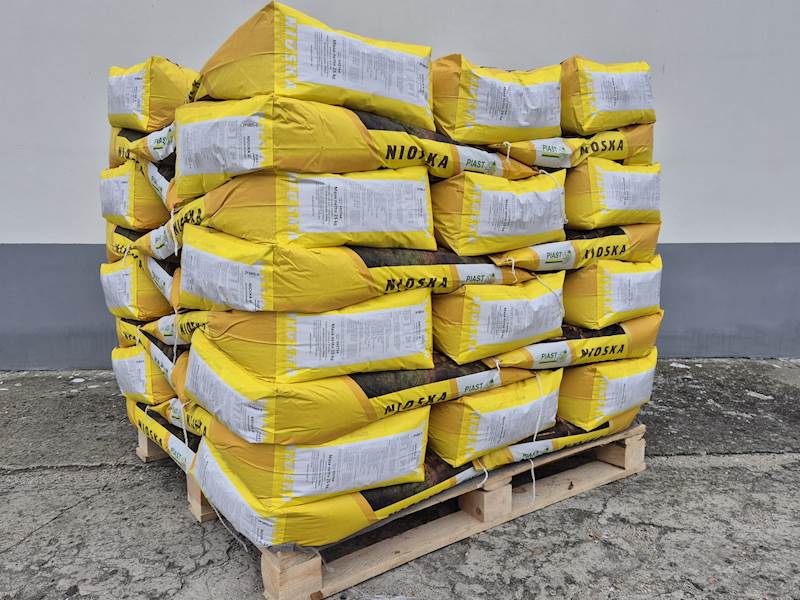 NIOSKA G ( worek a 25 kg x 40 szt) granulat