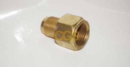 Adapter 1/2"M SAE x 5/8"F SAE 180°