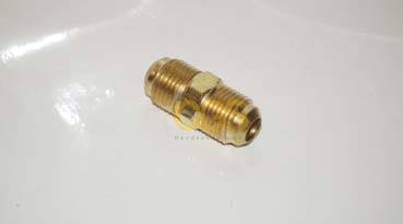 Adapter 1/2"M SAE x 1/2"M SAE 180°