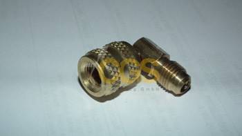Adapter 1/4"M SAE x 1/4"F SAE 90°N z wyciskaczem