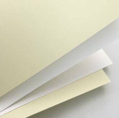 KARTON OZDOBNY GŁADKI KREMOWY 250G/M2 (20) 1645