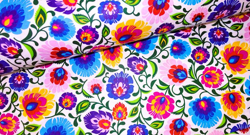 Wzór łowicki na białym tle