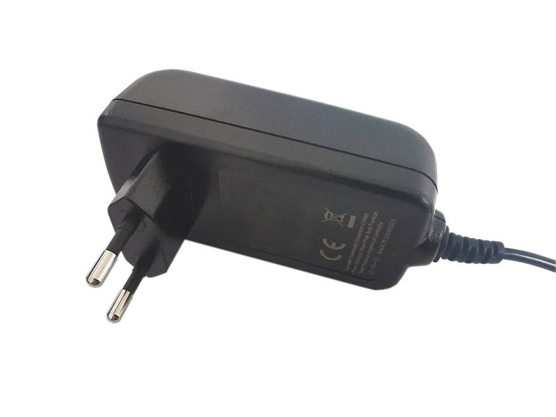 12V  2A Zasilacz impulsowy wtyk 2,5/5,5