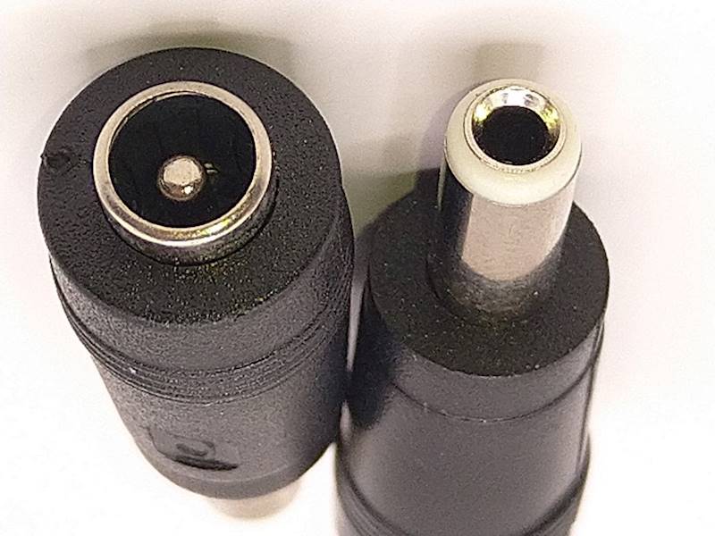 Adapter DC gniazdo 2,1/5,5 na wtyk 2,5/5,5