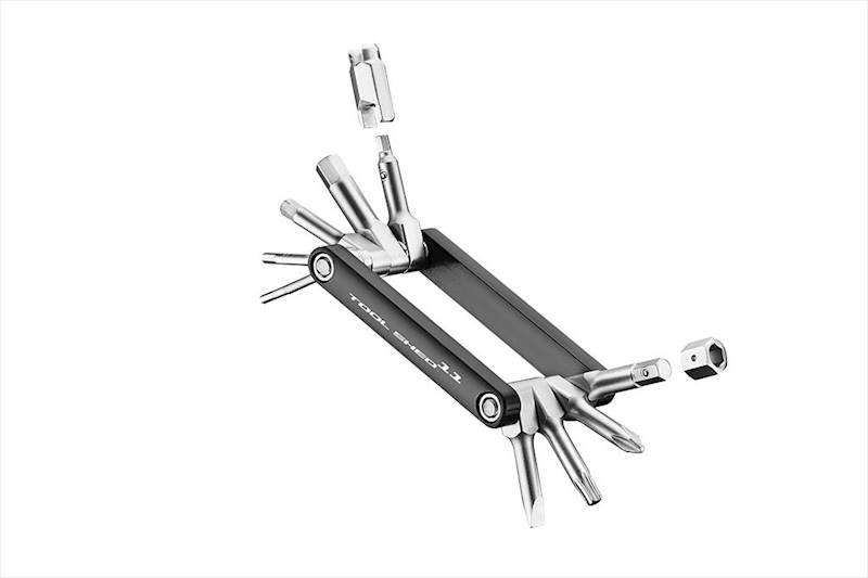 Multitool Giant Toolshed 11