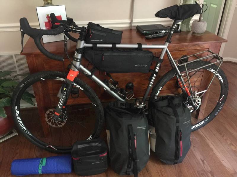 Torba na ramę BLACKBURN OUTPOST TOP TUBE 1L